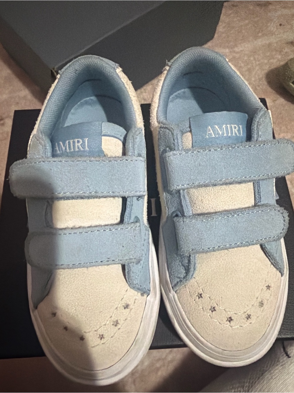 AMIRI Kids Blue and Cream Star-Accent Velcro Sneakers
